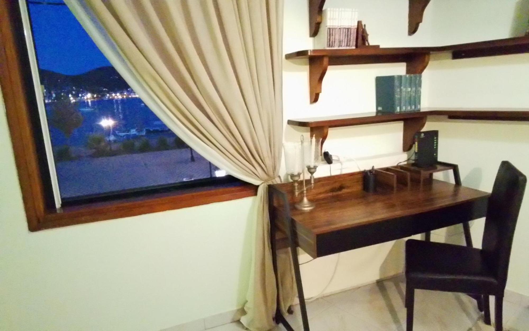Liberty Porosview Apartement Galatás Eksteriør billede